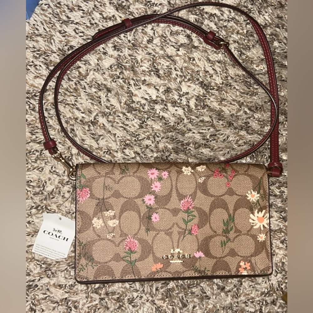 NWT Coach Anna Fold Over Crossbody Clutch W/Signature Wild Flower Print C8731